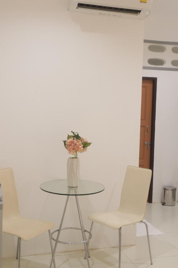 ตะวันแมนชั่น Apartment Ban Na Kha Exterior photo